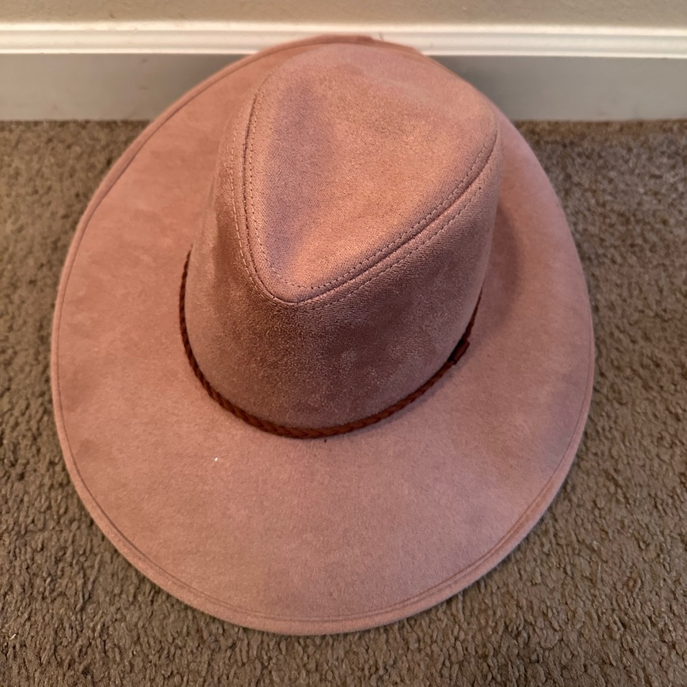hat purchased at a boutique. Never worn, tag still on